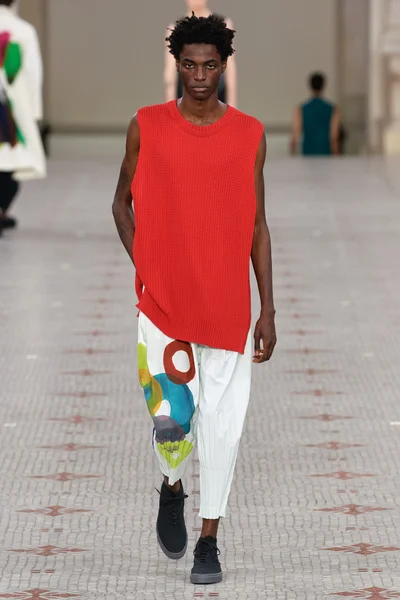Look 34